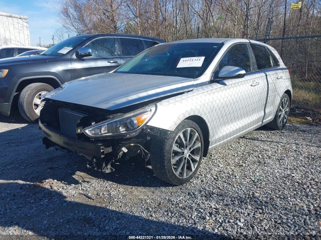 HYUNDAI ELANTRA GT - 2