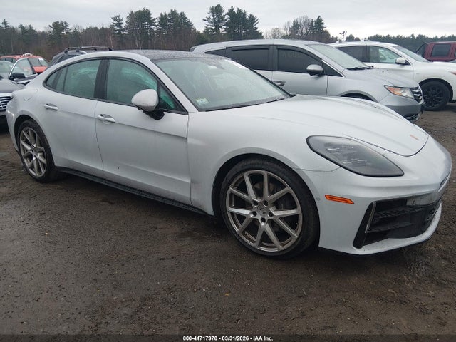 2025 PORSCHE PANAMERA 4