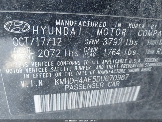 HYUNDAI ELANTRA LIMITED - 9