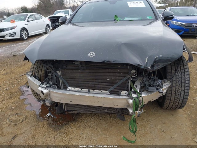 MERCEDES-BENZ E-CLASS - 6