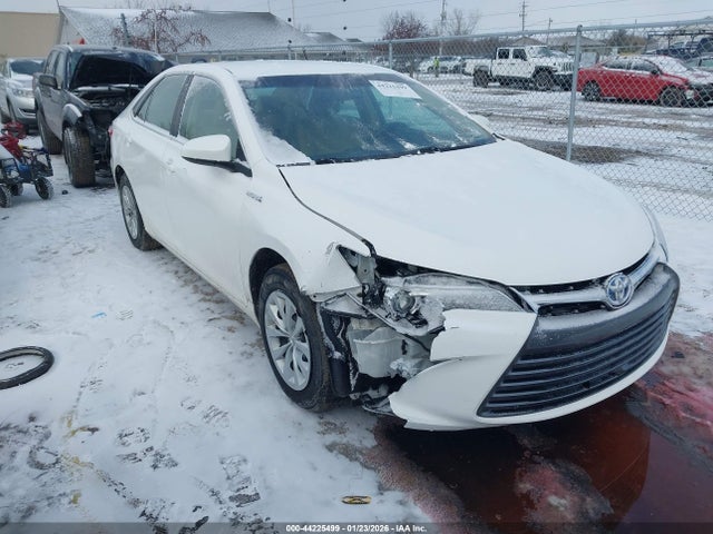 2015 TOYOTA CAMRY LE