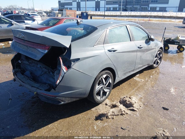 HYUNDAI ELANTRA LIMITED - 4