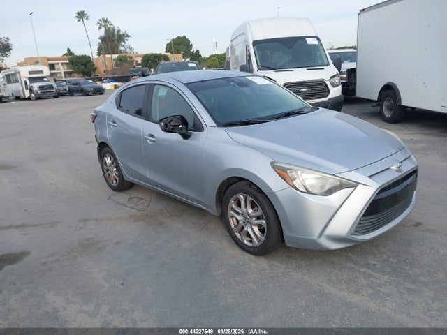 2018 TOYOTA YARIS 