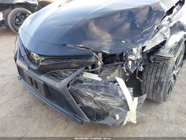 TOYOTA CAMRY - 6