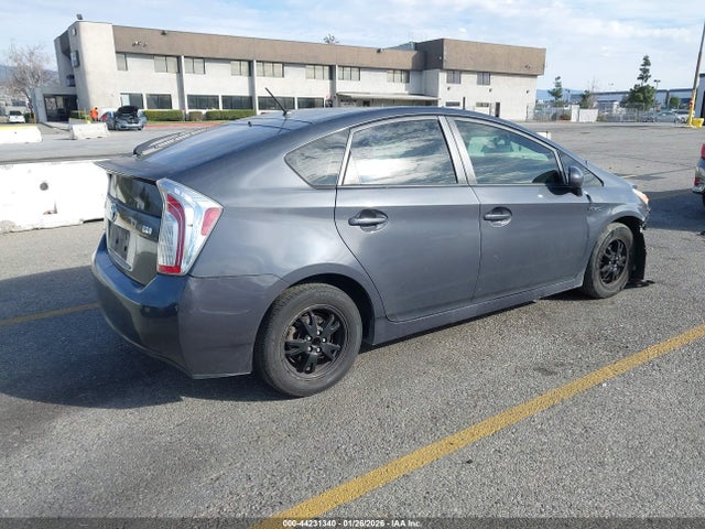 TOYOTA PRIUS - 4