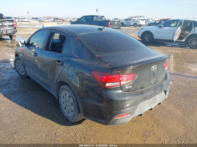 KIA RIO - 3