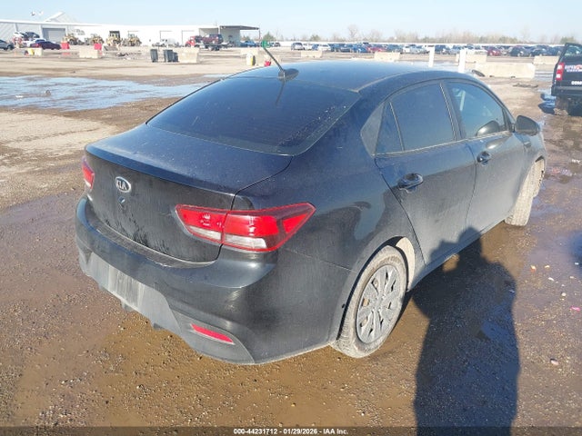 KIA RIO - 4
