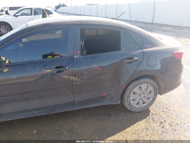 KIA RIO - 6