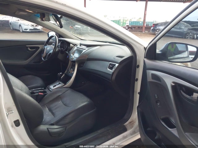 HYUNDAI ELANTRA LIMITED - 5