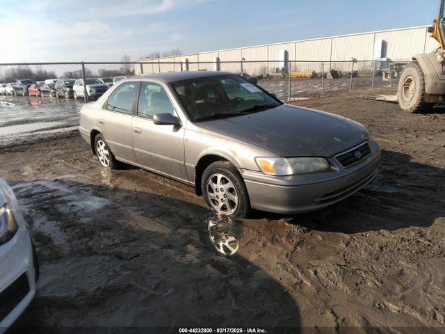 2001 TOYOTA CAMRY LE V6