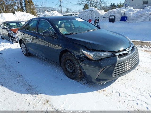 2015 TOYOTA CAMRY LE