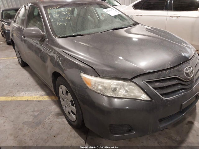 2011 TOYOTA CAMRY LE