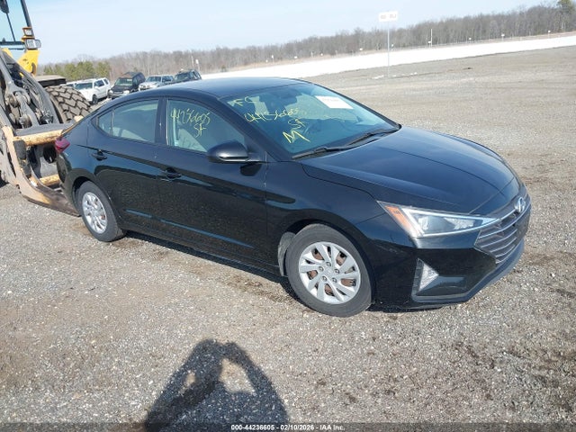 2019 HYUNDAI ELANTRA SE