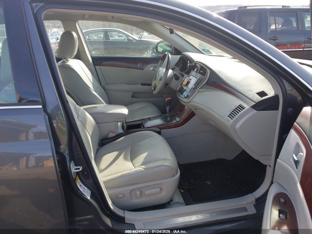 2011 Toyota AVALON LIMITED — миниатюра 5