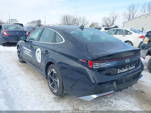 HYUNDAI SONATA SEL CONVENIENCE - 3