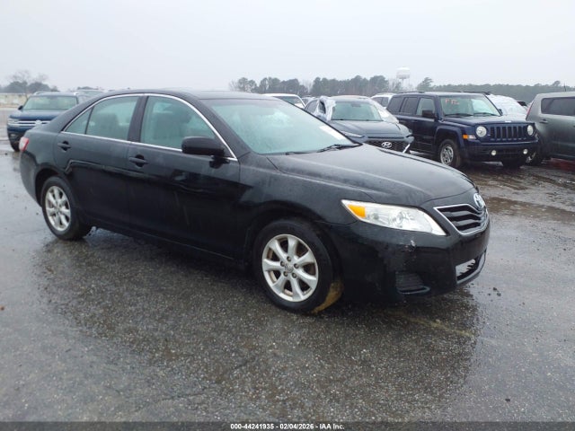 2011 TOYOTA CAMRY LE