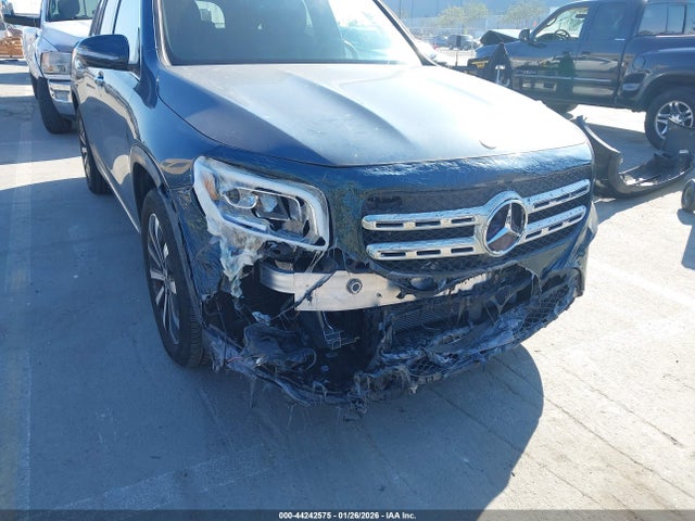 2023 MERCEDES-BENZ GLB 250 4MATIC 6
