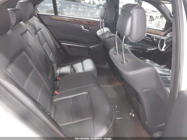MERCEDES-BENZ E-CLASS - 8