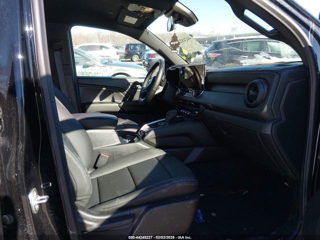 CHEVROLET COLORADO - 5