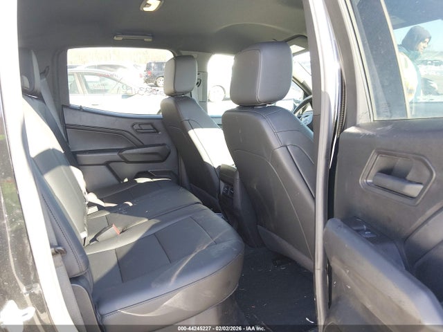 CHEVROLET COLORADO - 8