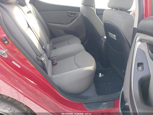 HYUNDAI ELANTRA GLS - 8