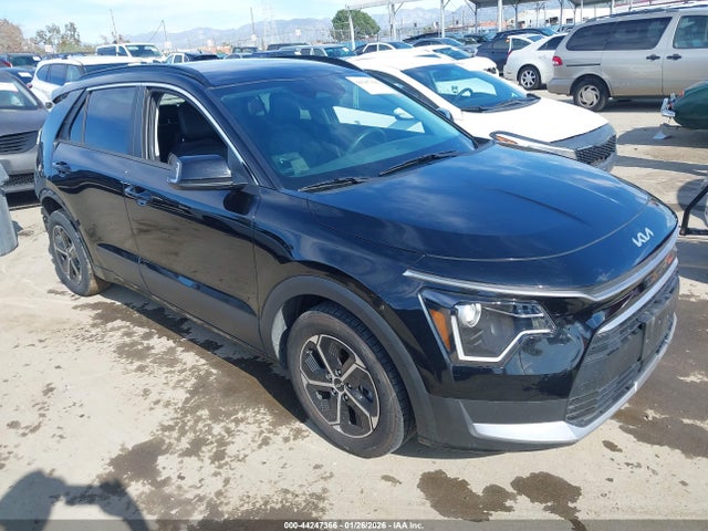 2024 KIA NIRO EX