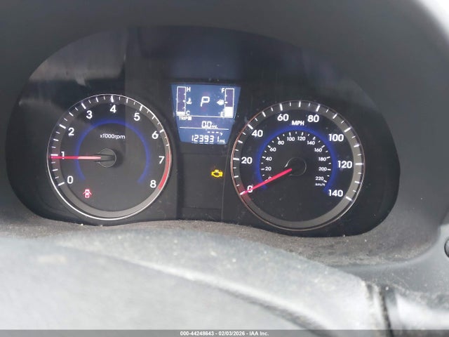 HYUNDAI ACCENT GLS - 7