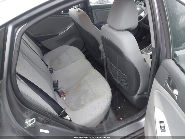 HYUNDAI ACCENT GLS - 8