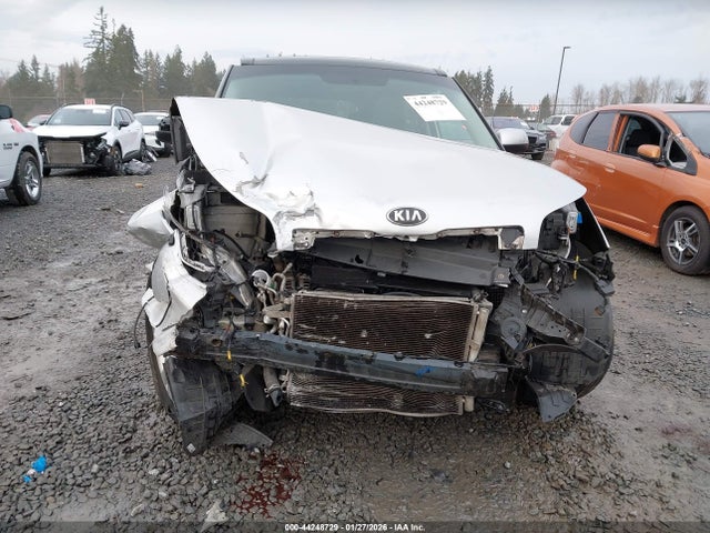 KIA SOUL + - 6