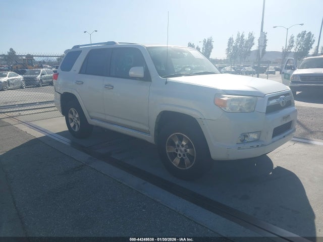 2013 TOYOTA 4RUNNER SR5