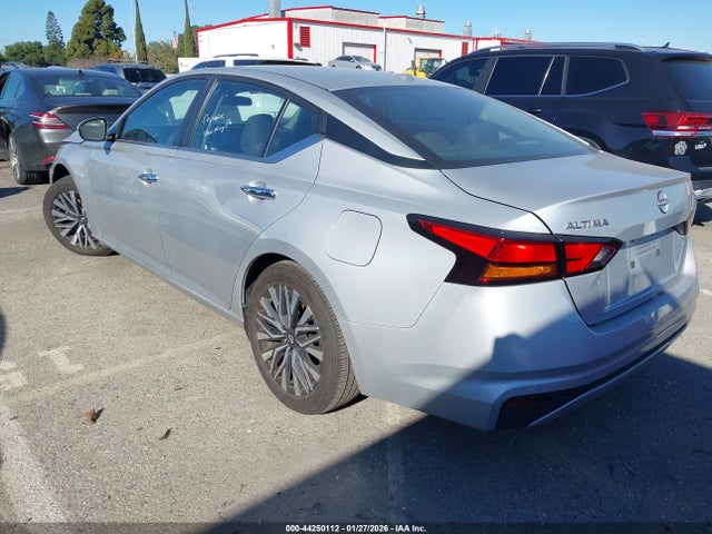 2023 Nissan ALTIMA SV FWD 照片 3