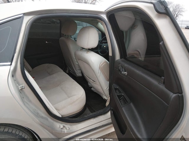 CHEVROLET IMPALA - 8