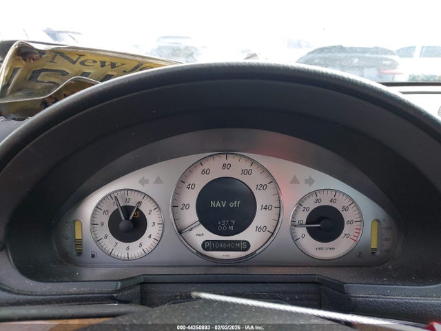 MERCEDES-BENZ E-CLASS - 7