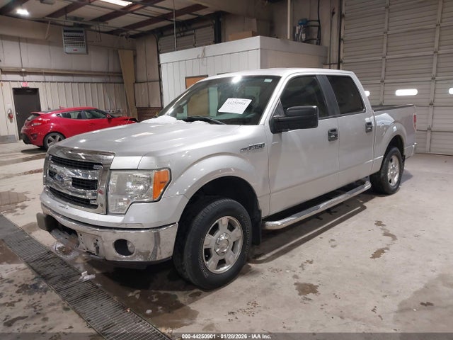 FORD F-150 XLT - 2