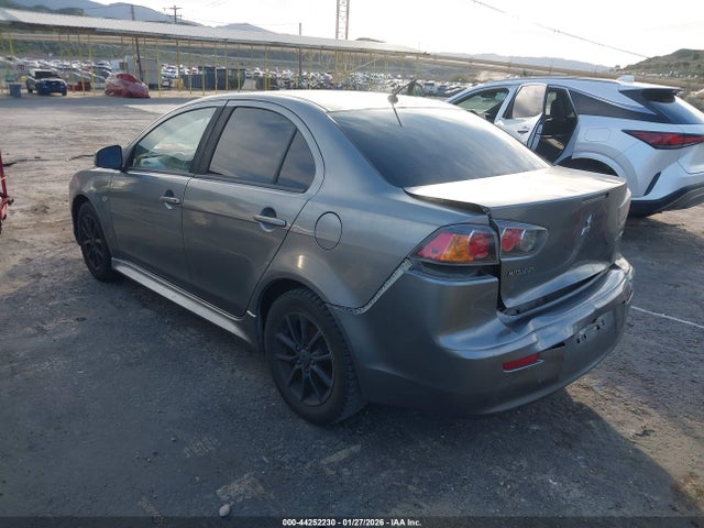 2016 Mitsubishi LANCER ES 照片 3