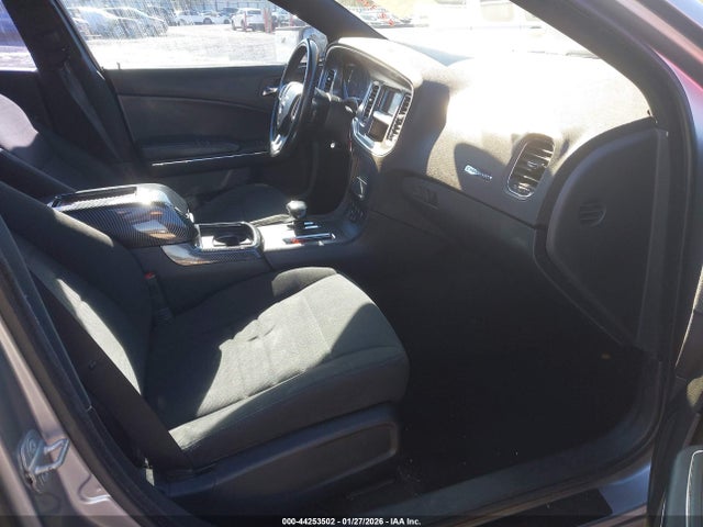 DODGE CHARGER SE - 5