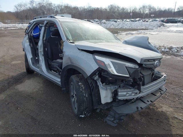 2022 SUBARU FORESTER PREMIUM