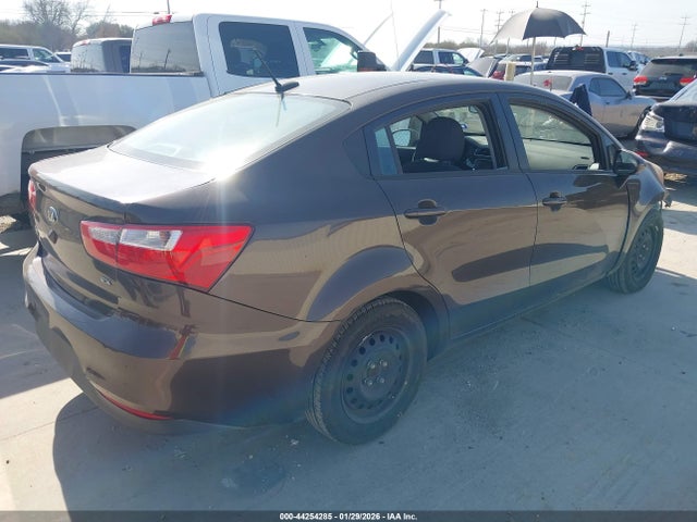 KIA RIO EX - 4