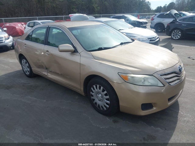 2011 TOYOTA CAMRY LE