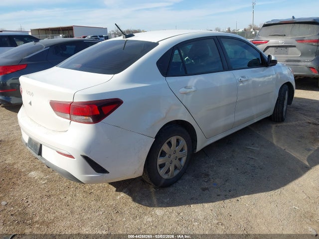 KIA RIO LX - 4