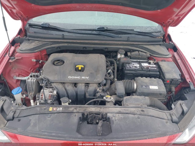 HYUNDAI ELANTRA - 10