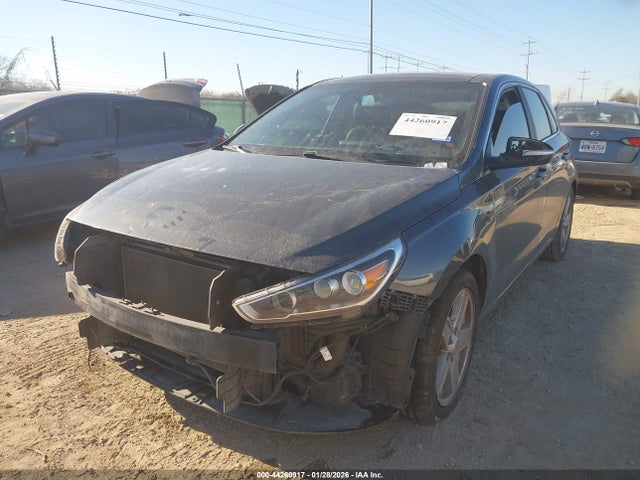 HYUNDAI ELANTRA GT - 2