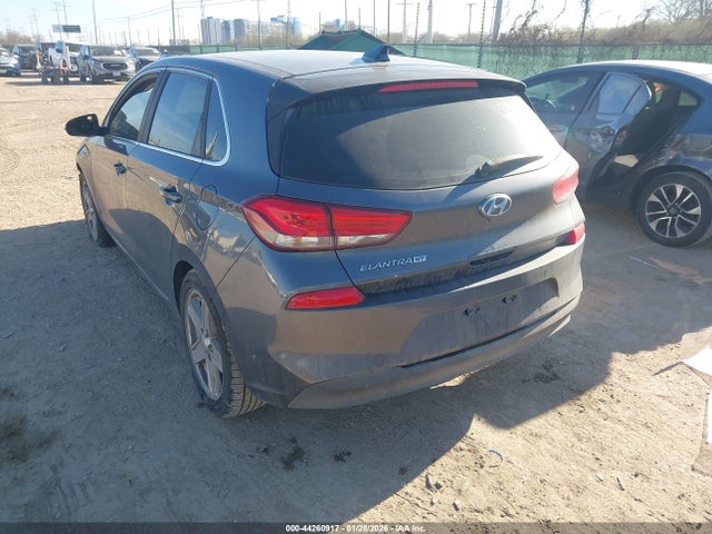 HYUNDAI ELANTRA GT - 3