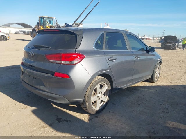 HYUNDAI ELANTRA GT - 4