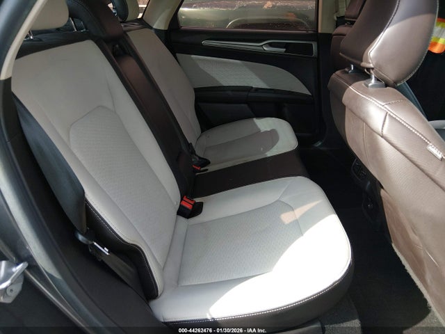 FORD FUSION SE - 8
