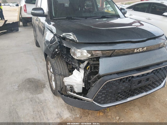 صورة 6 لـ 2023 KIA SOUL LX