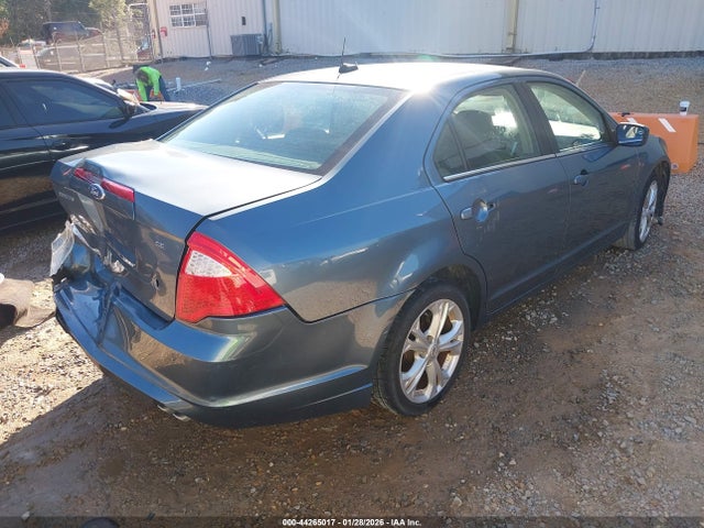 FORD FUSION SE - 4