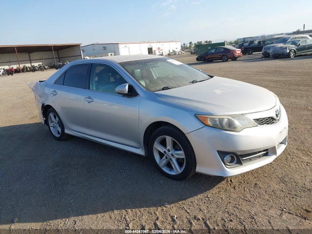 2012 TOYOTA CAMRY SE