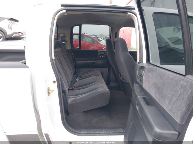 DODGE DAKOTA SLT - 8