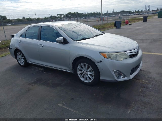 2013 TOYOTA CAMRY XLE V6